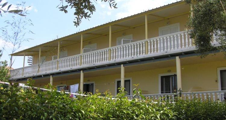 Aparthotel Casa Dyonisia Tsilivi Plános Esterno foto