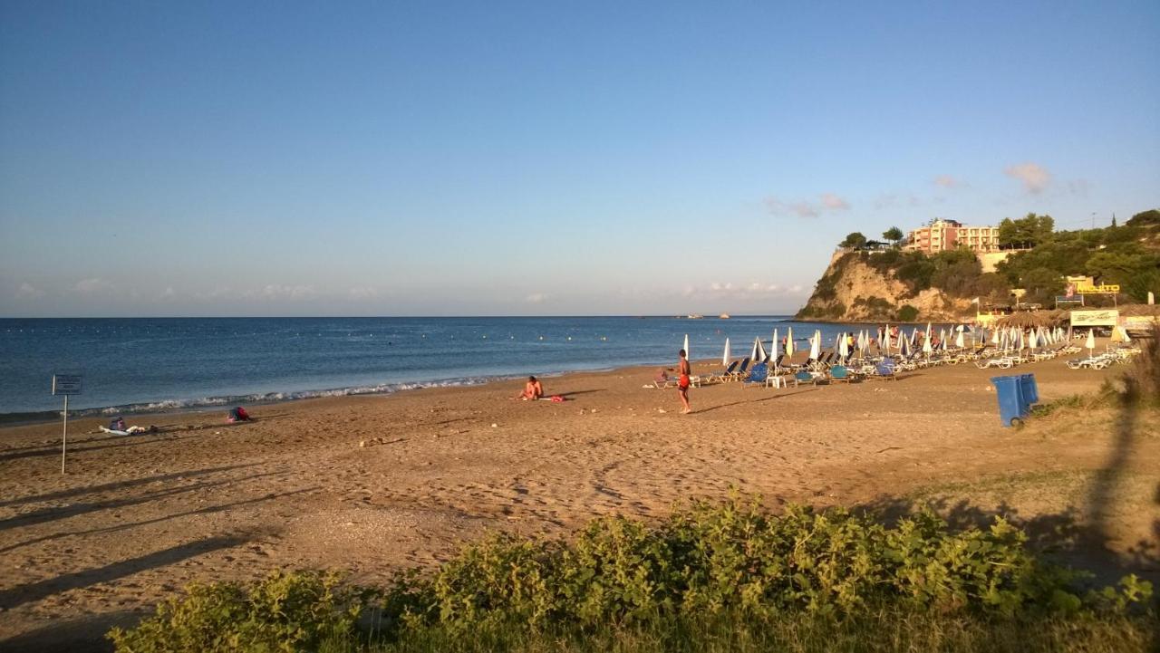 Aparthotel Casa Dyonisia Tsilivi Plános Esterno foto